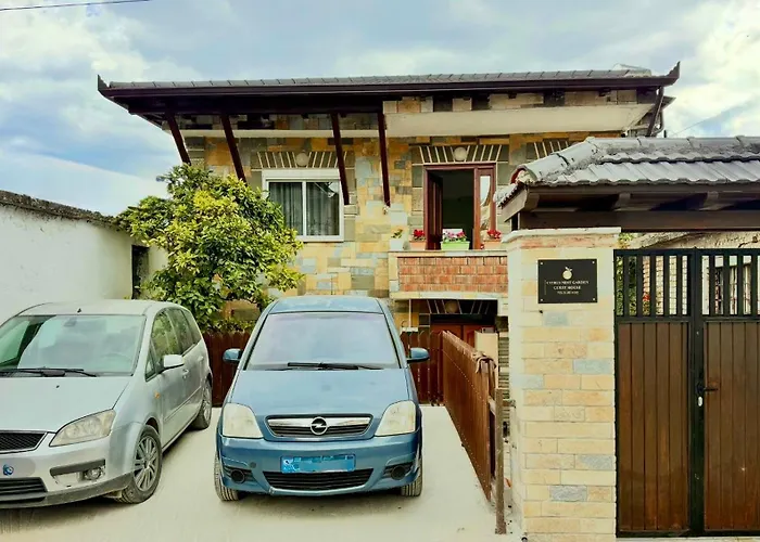 Citrus Garden 게스트하우스 3*