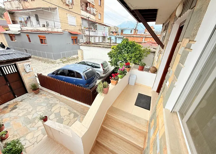 Citrus Garden 게스트하우스 베라트